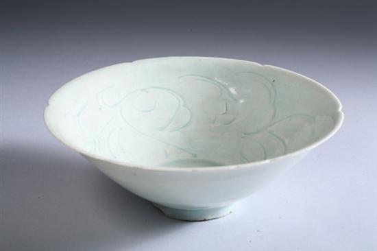 CHINBESE QINGBAI PORCELAIN BOWL, Song Dynasty. - 7 3/4 in. diam.