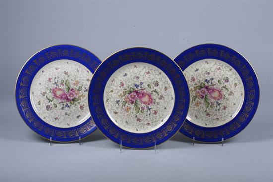 TWELVE ROSENTHAL PORCELAIN DINNER PLATES. - 11 in. diam.