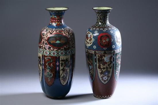 TWO LARGE JAPANESE CLOISONNÉ ENAMEL VASES. Meiji period, circa 1890. - 18 i