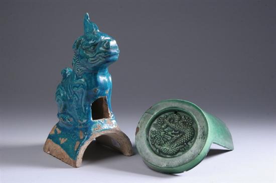 CHINESE POTTERY ROOF TILE AND ROOF TILE CAP, 16th century. - Tile: 9 7/8 in
