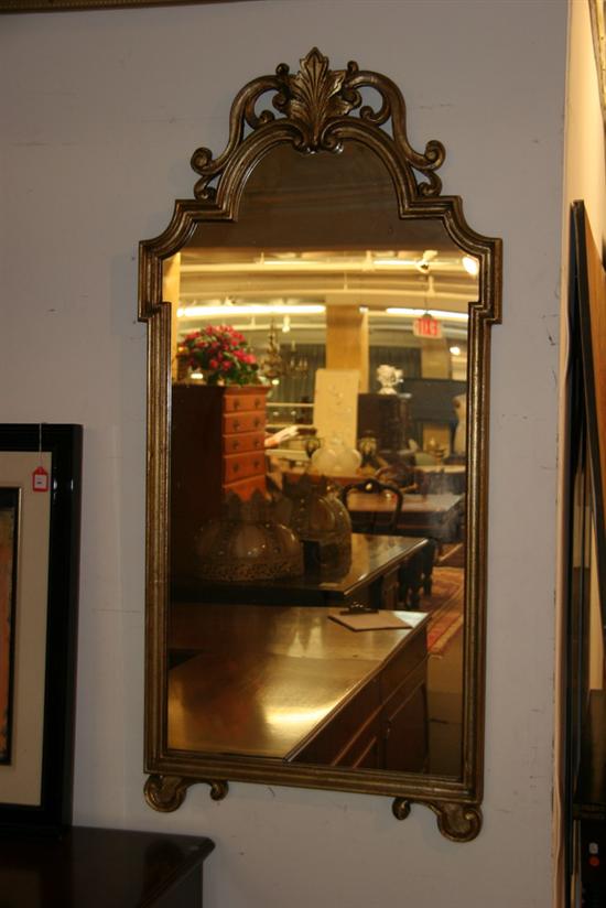 CONTINENTAL STYLE GILT-WOOD WALL MIRROR, 20th Century.