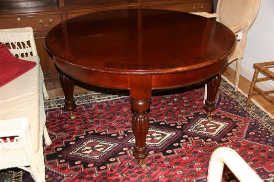 REGENCY STYLE MAHOGANY CENTER TABLE, Late 20th Century.