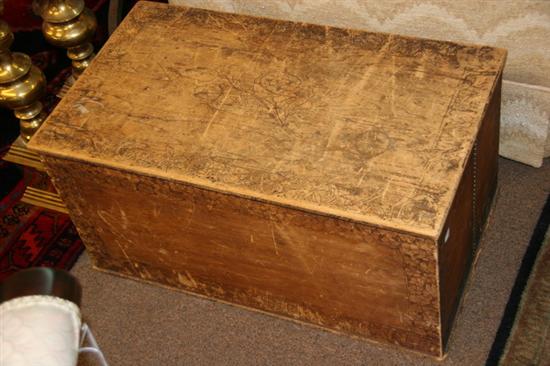 SCRATCH-CARVED POPLAR SIMPLE TRUNK, Early 20th Century.
